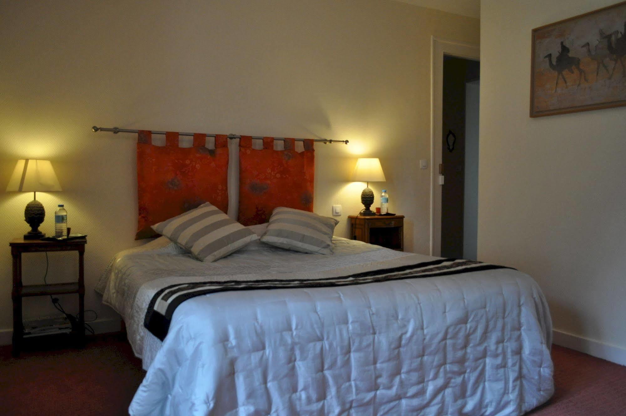Le Chateau Des Ormes Bed and Breakfast Lambersart Esterno foto
