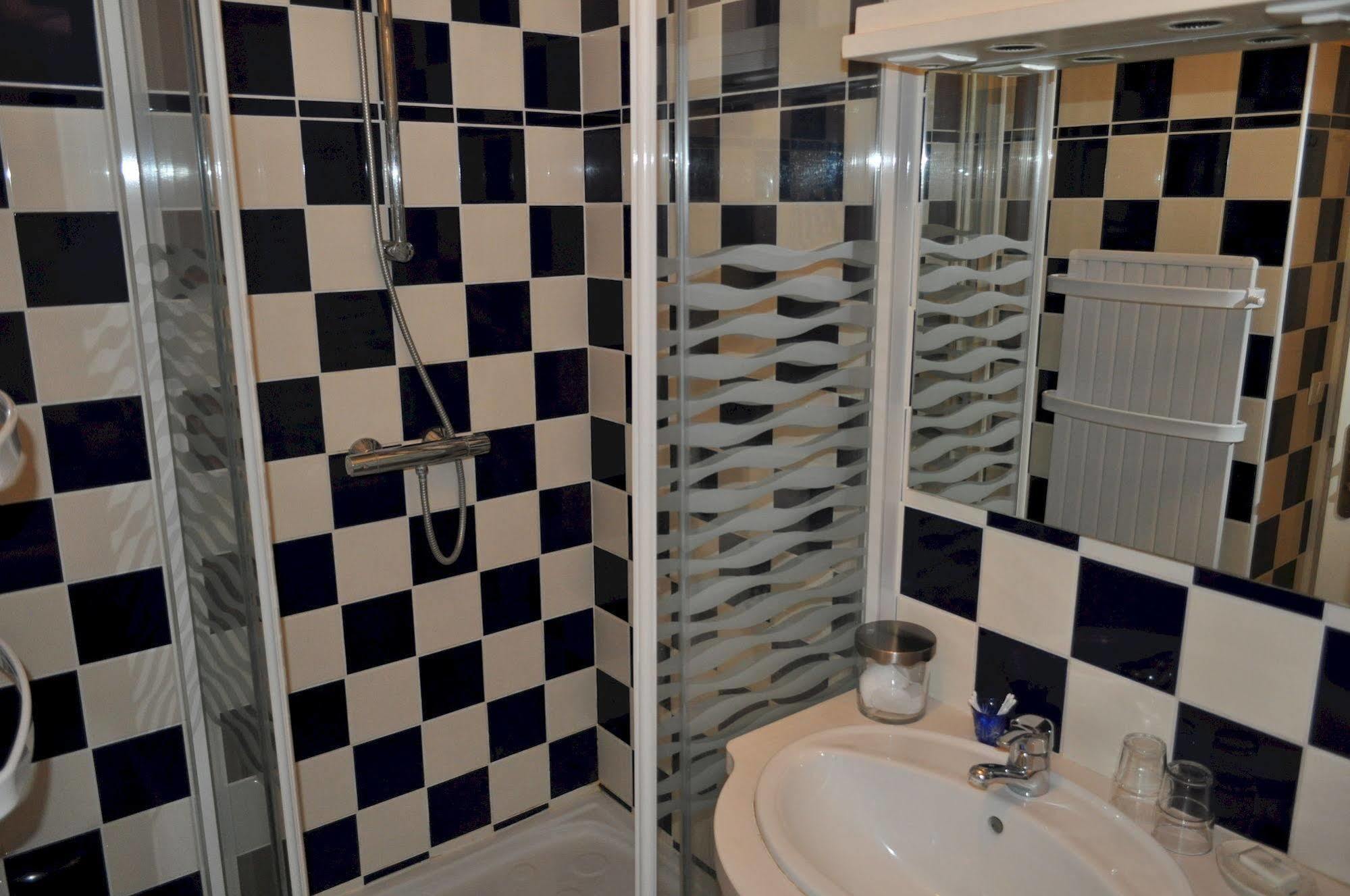 Le Chateau Des Ormes Bed and Breakfast Lambersart Esterno foto
