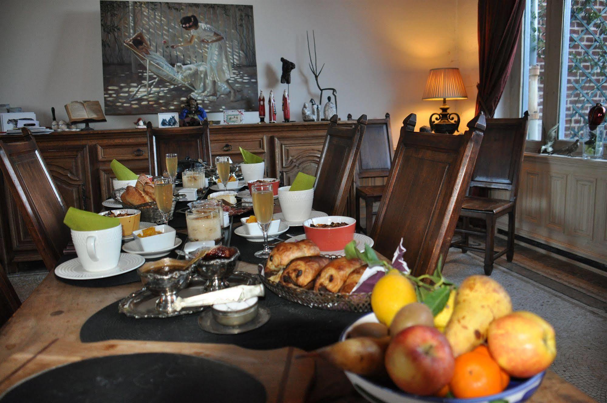 Le Chateau Des Ormes Bed and Breakfast Lambersart Esterno foto