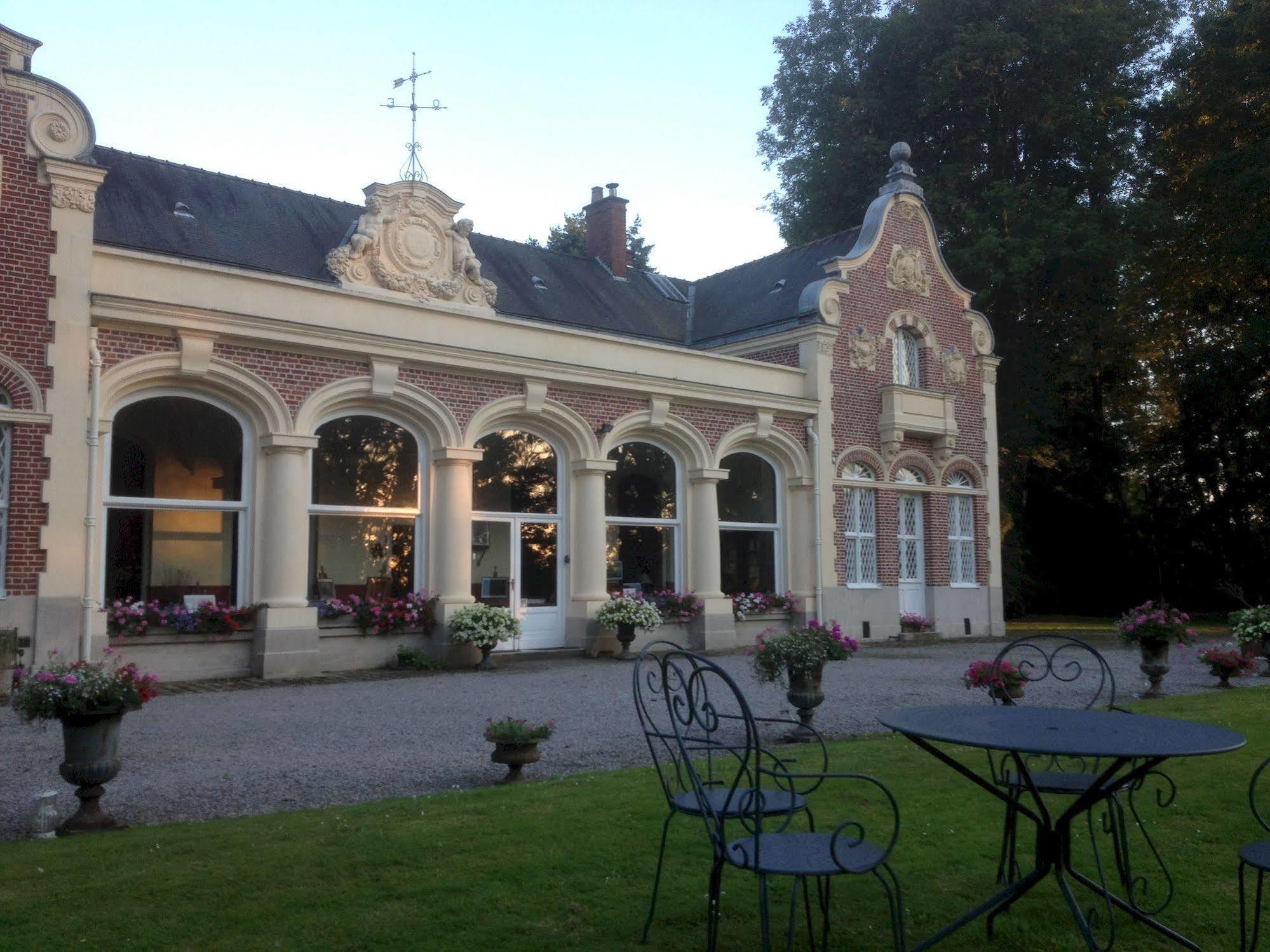 Le Chateau Des Ormes Bed and Breakfast Lambersart Esterno foto